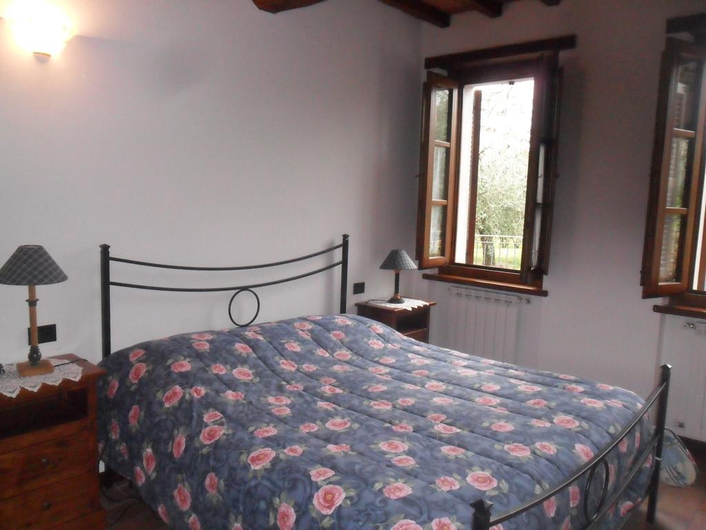 Aparthotel Casale Santa Caterina Amelia Habitación foto